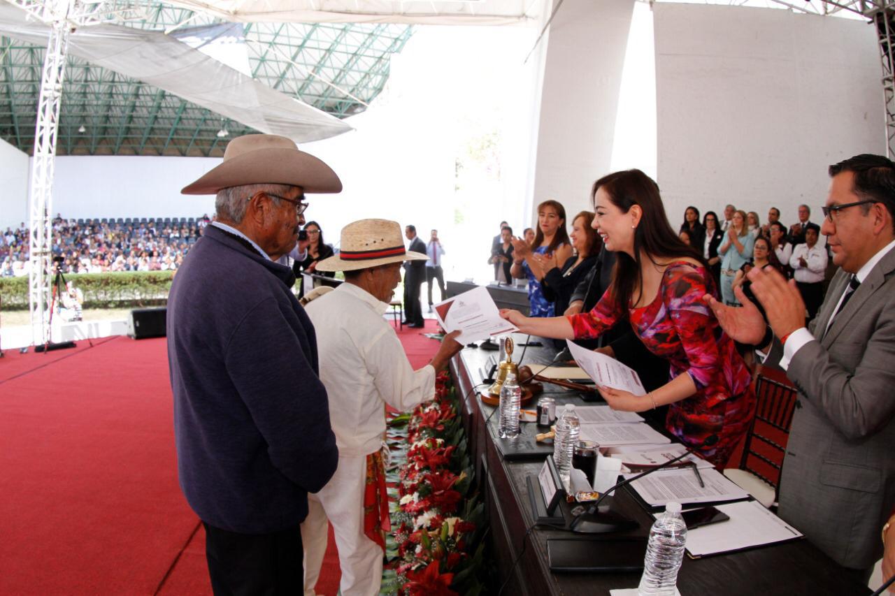 Toman protesta autoridades auxiliares para el periodo 2019-2022