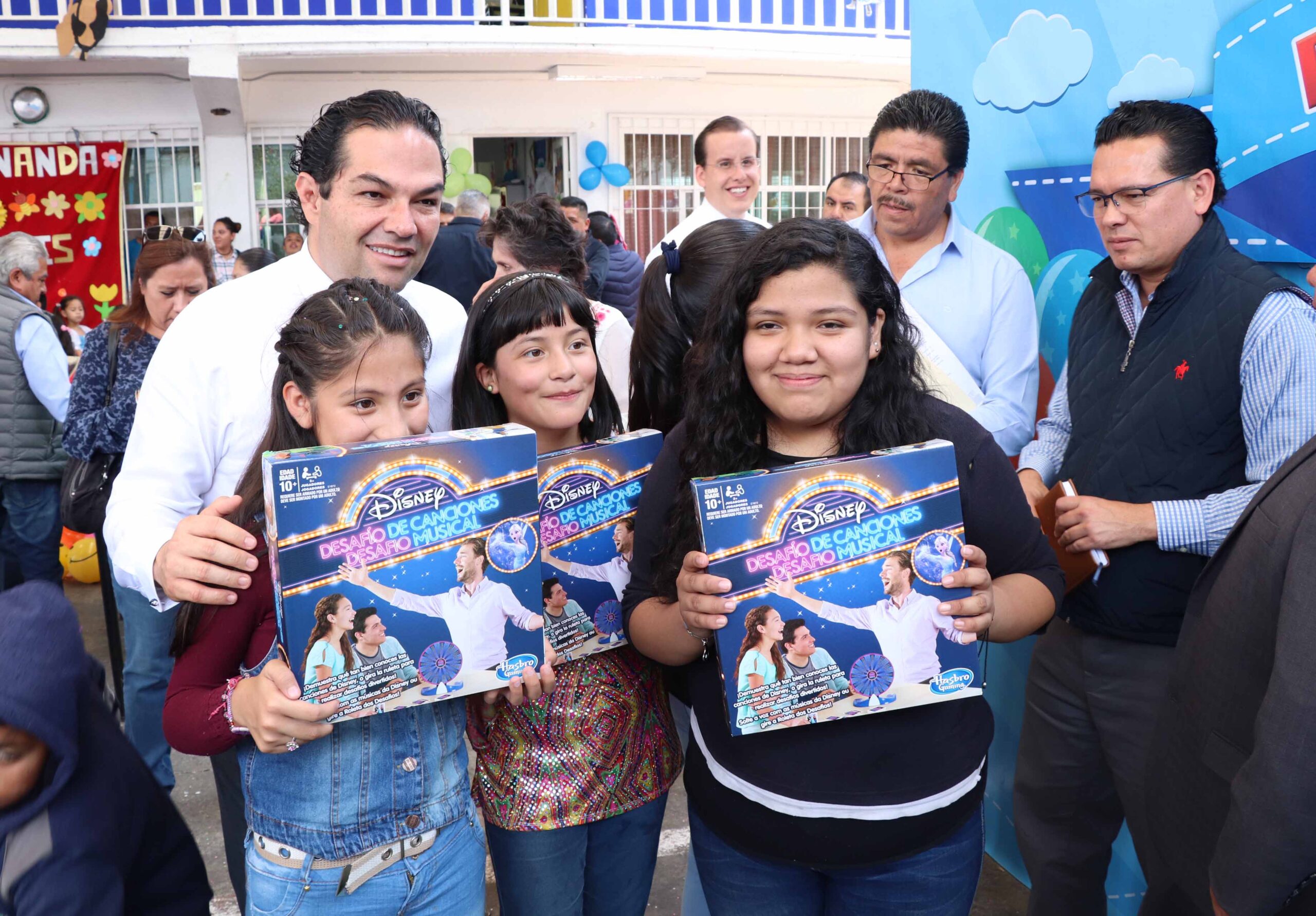 Más de 30 mil pequeños huixquiluquenses recibieron un juguete como parte de la Celebración del día del Niño