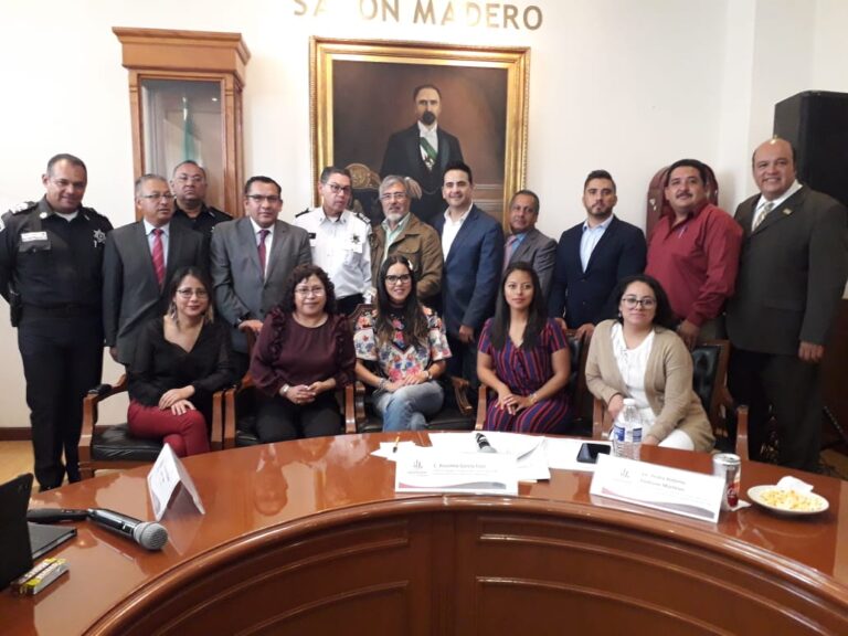 Iniciaron las comparecencias de funcionarios ante el Cabildo de Naucalpan.