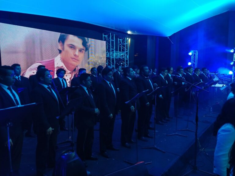 Anuncian concierto en homenaje a Juan Gabriel