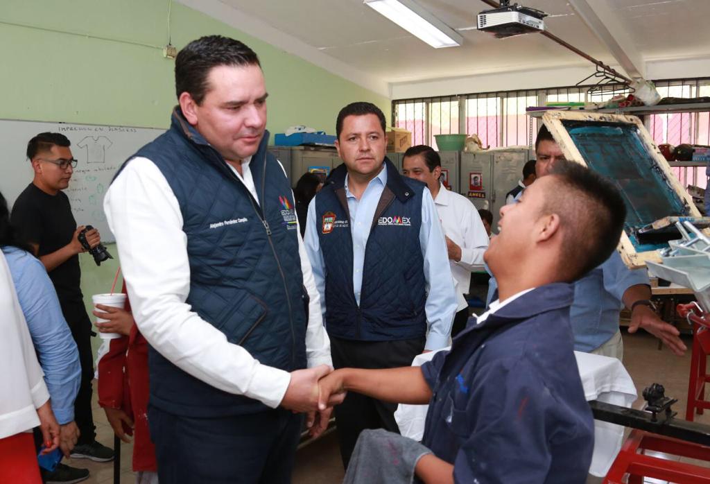 Entrega Secretario de Educación del Edoméx la rehabilitación del Centro de Atención Múltiple No. 1 de Nezahualcóyotl.