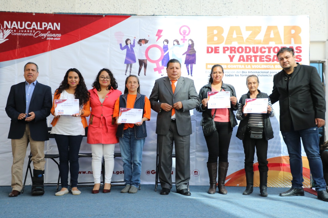 C-547 Promueven proyectos de emprendedoras naucalpenses en bazar 1