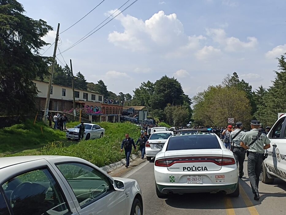 péndulo- policias y grupo armado