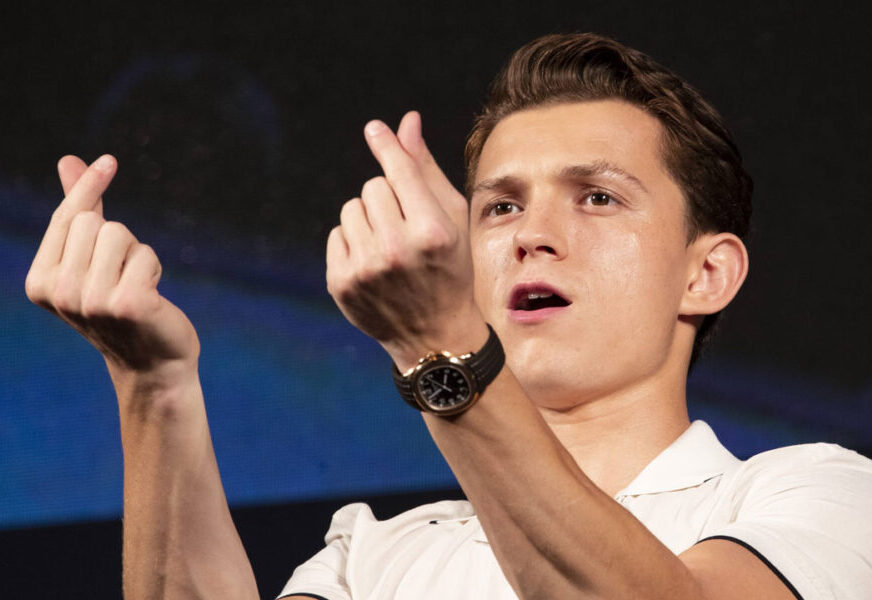 péndulo. tom holland