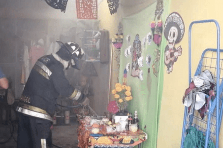 Ofrenda_de_Día_de_Muertos_incendia_vivienda_en_Ixtapaluca_2