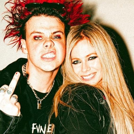 péndulo- Avril Lavigne y Yungblud