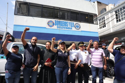 entrega de unidades en Huixquilucan péndulo