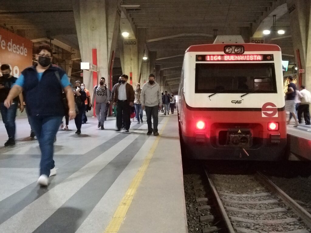 Tren Suburbano 6