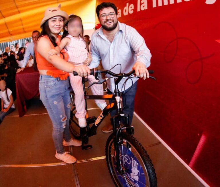 Isaac Montoya Día del Niño