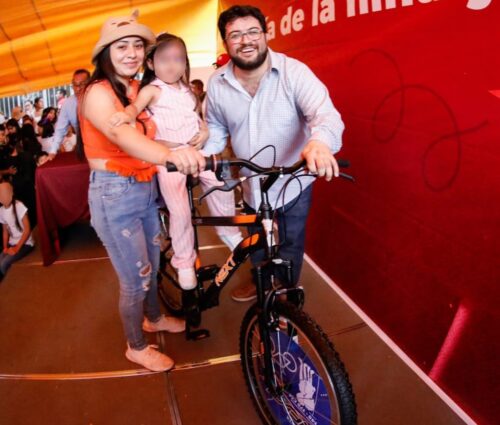 Isaac Montoya Día del Niño