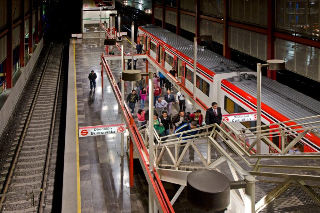 Tren sub urbano