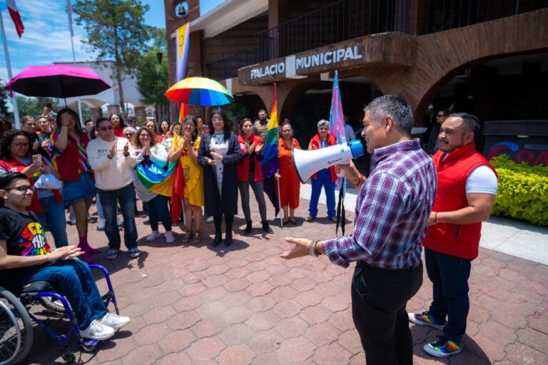mes del orgullo en coacalco