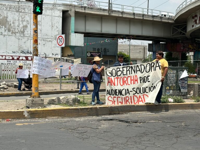 audiencia con Delfina Gómez