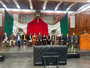 100 periodistas
