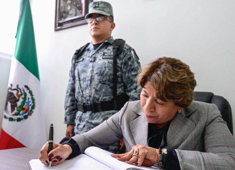 Delfina Gómez Mesa de la Paz Valle de Chalco