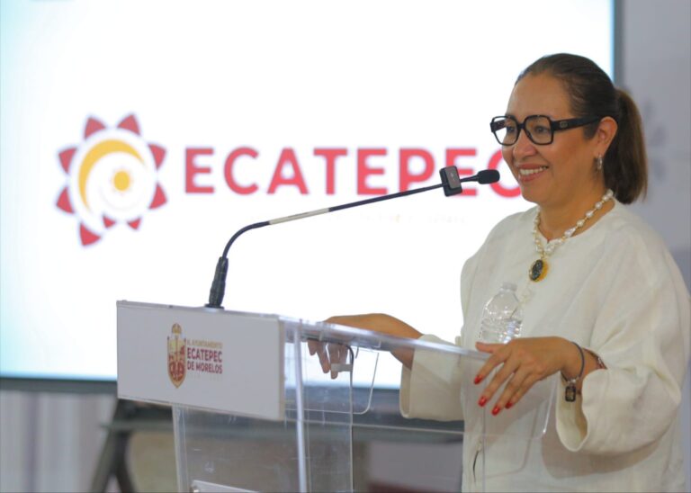 Azucena Cisneros conferencia de prensa