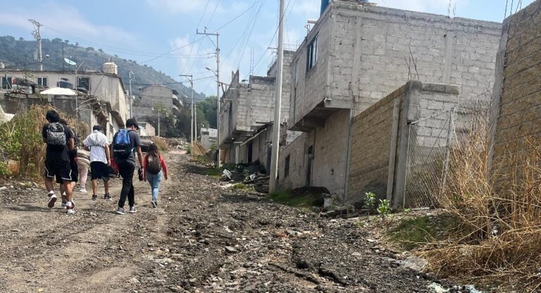 Intransitables las calles de la colonia Adolfo López Mateos de Chimalhuacán