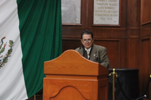 100 periodistas