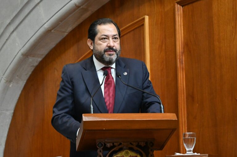 Paco Vázquez