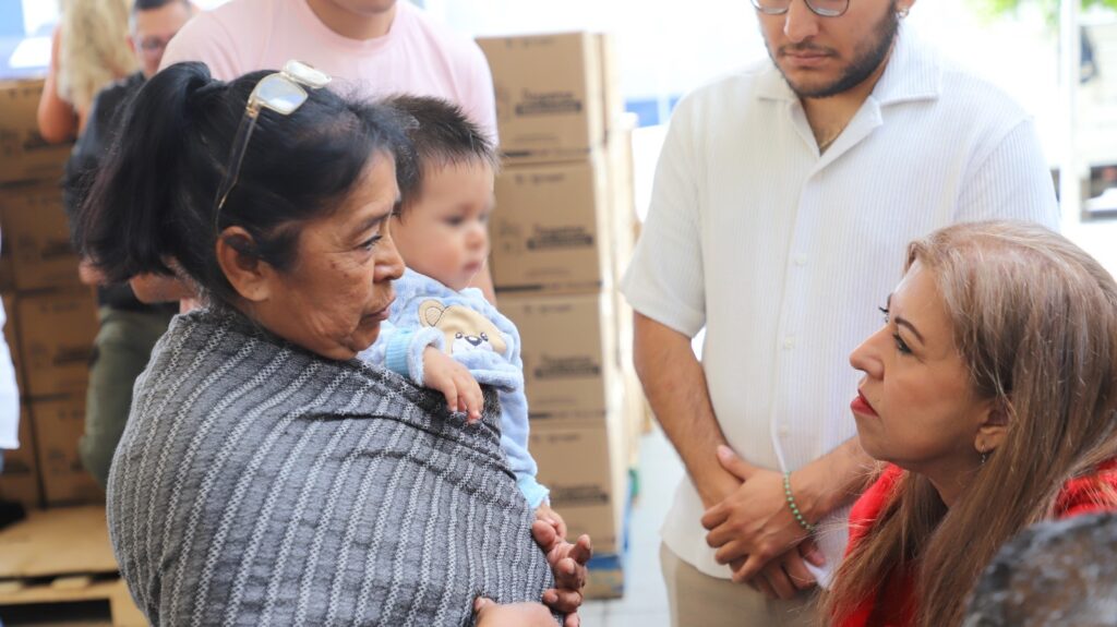 entrega de despensas en Cuautitlán