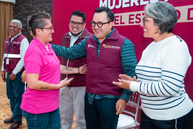 mujeres al bolante Edoméx
