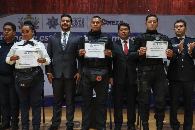 Policías de Nezahualcóyotl