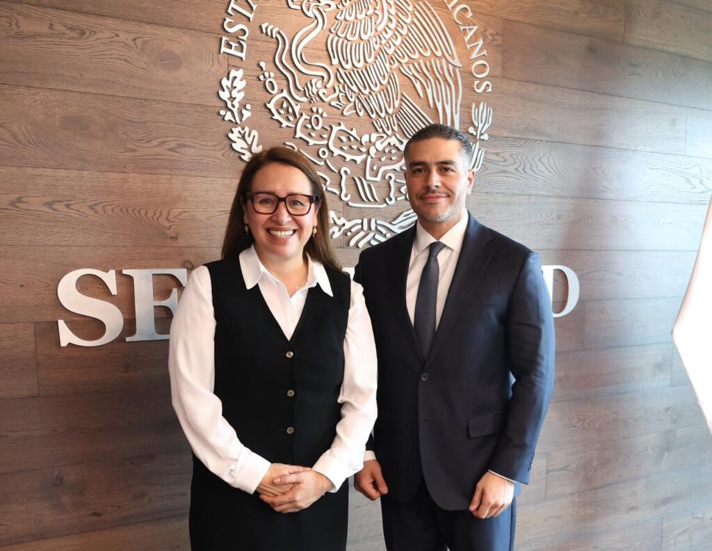 Azucena Cisneros y Omar García Harfuch