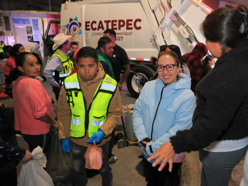 Azucena Cisneros Coss