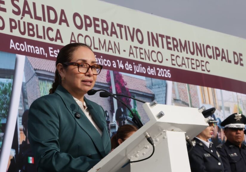 Azucena Cisneros