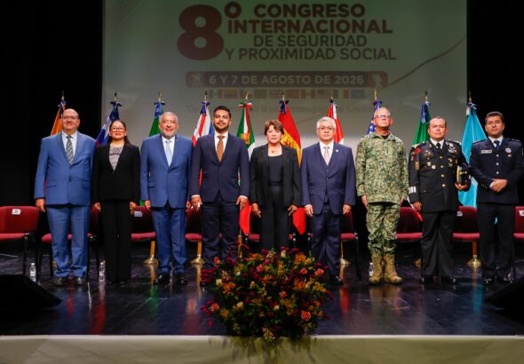 Adolfo Cerqueda Neza, Foro