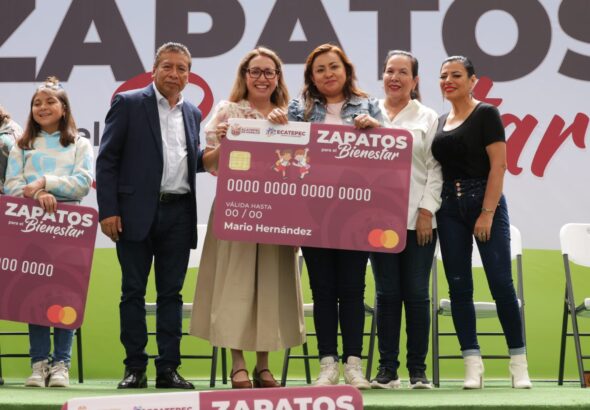 entrega de zapatos en Ecatepec