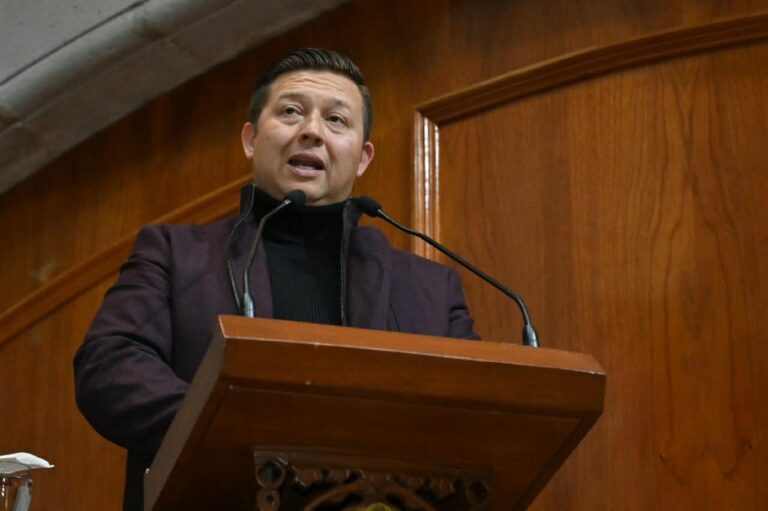 Armando Navarrete López