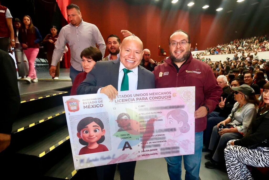 licencia de conducir para mujeres al volante