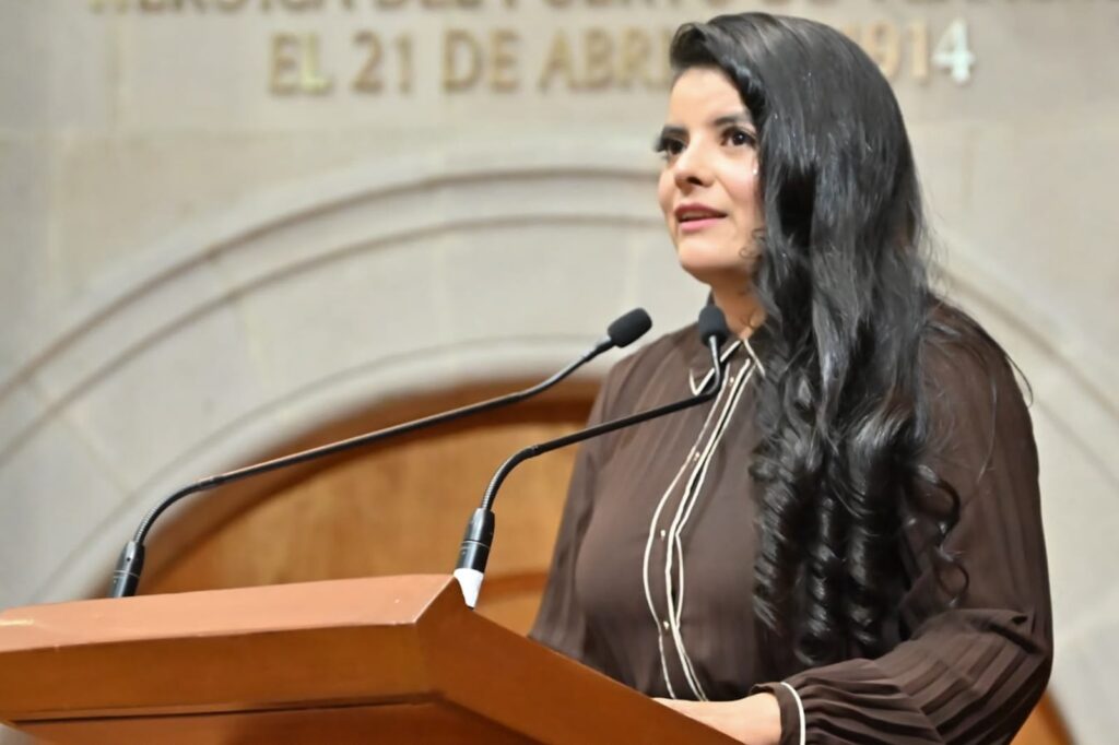 diputada Itzel Ballestero