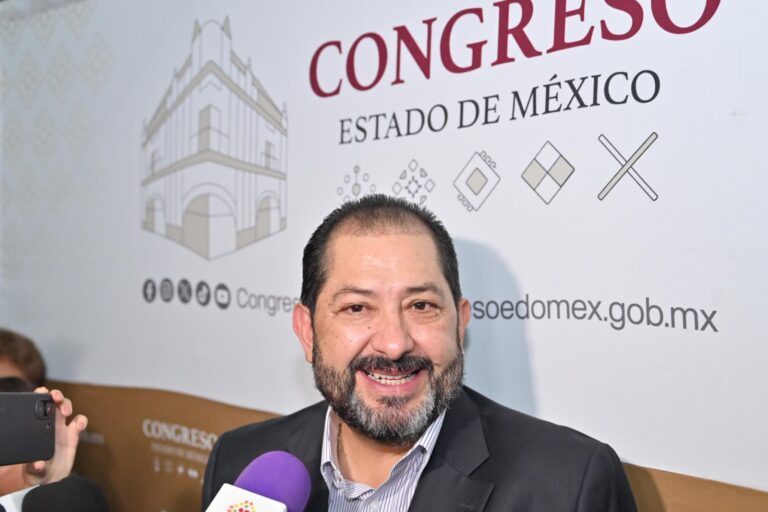 Francisco  Vázquez