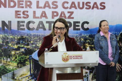 azucena cisneros