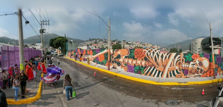mural amor eterno en Ecatepec